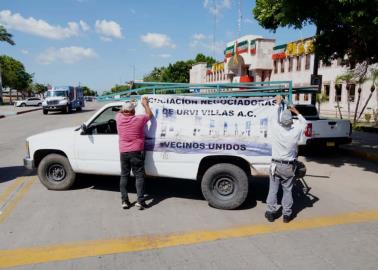 Vecinos de Urbi Villas del Real bloquean calle 200