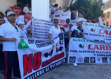 Protestan galleros en Hermosillo