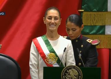 Claudia Sheinbaum es investida como presidenta de México