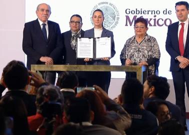 Sheinbaum firma su primer decreto y ofrece disculpa pública por matanza de Tlatelolco