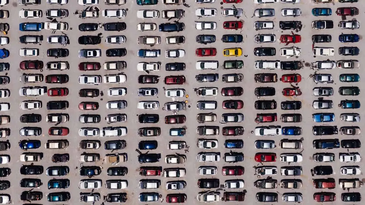 Regularización de autos chocolate 2024. Fuente: Pexels/Kelly