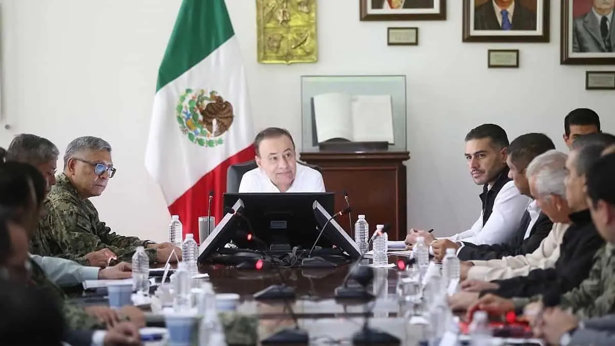 Alfonso Durazo se reúne con titulares de Seguridad Ciudadana y de la Semar