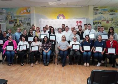 Reciben distintivo Empresas de 10