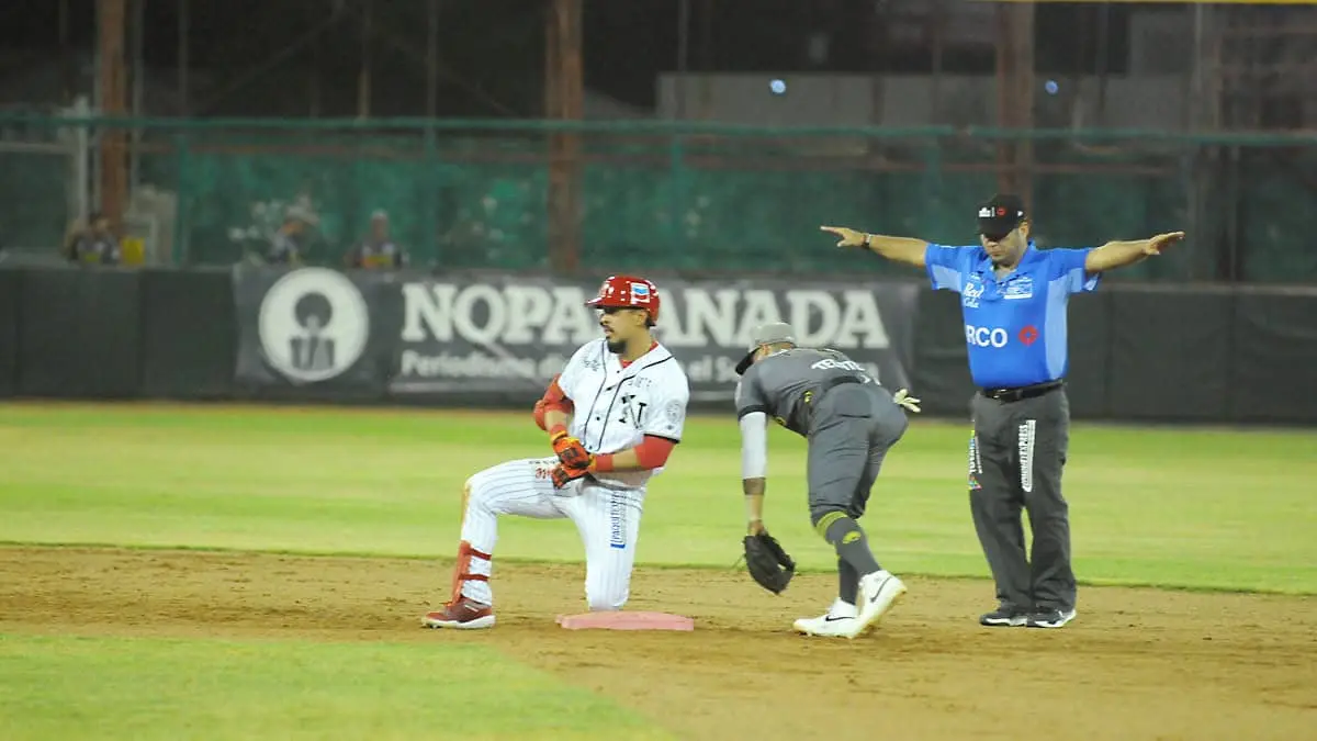 Algodoneros gana la serie al dividir en doble jornada