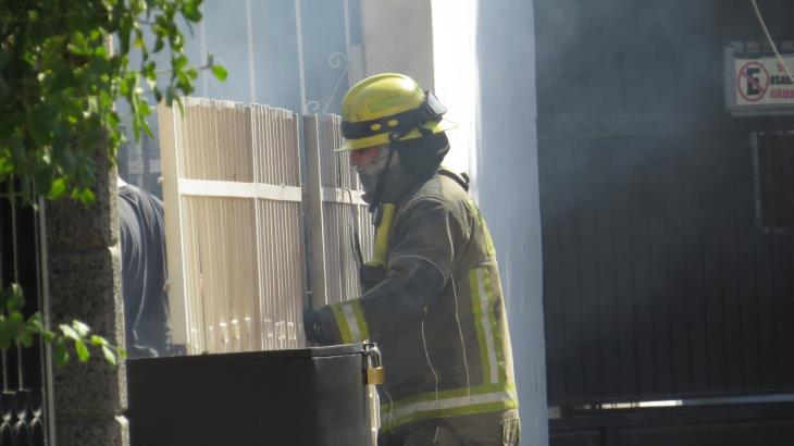 Arde cabaña en la colonia Bellavista, en Cajeme