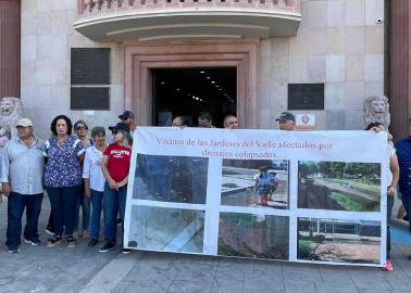 Piden solución a drenajes colapsados en colonia Jardines del Valle, en Cajeme