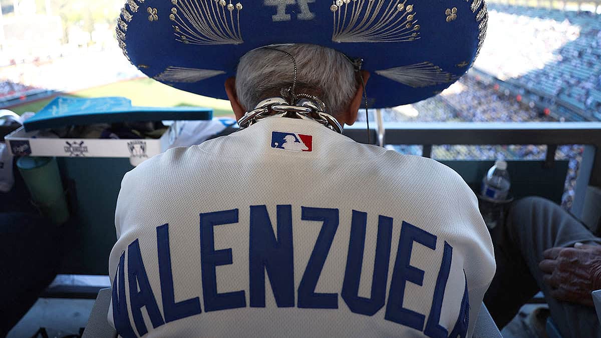 VIDEO | Dodgers profesa su Amor eterno a El Rey, Fernando Valenzuela