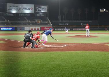 Venados viene de atrás y derrota a los Yaquis 4-2