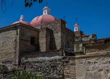 Arqueólogos encuentran la entrada al inframundo en ruinas de un palacio