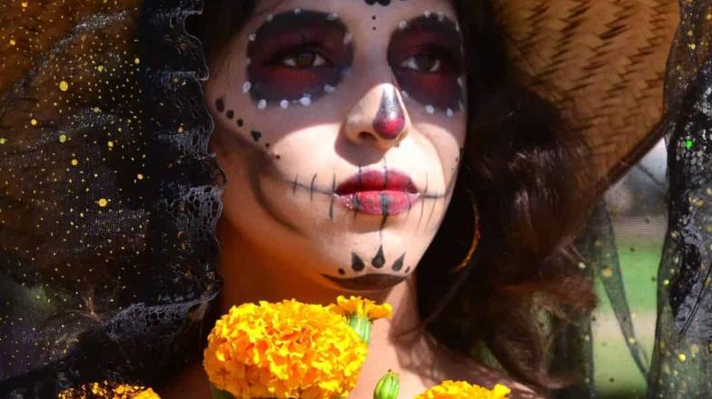 En Bácum mantienen viva la tradición del Día de Muertos