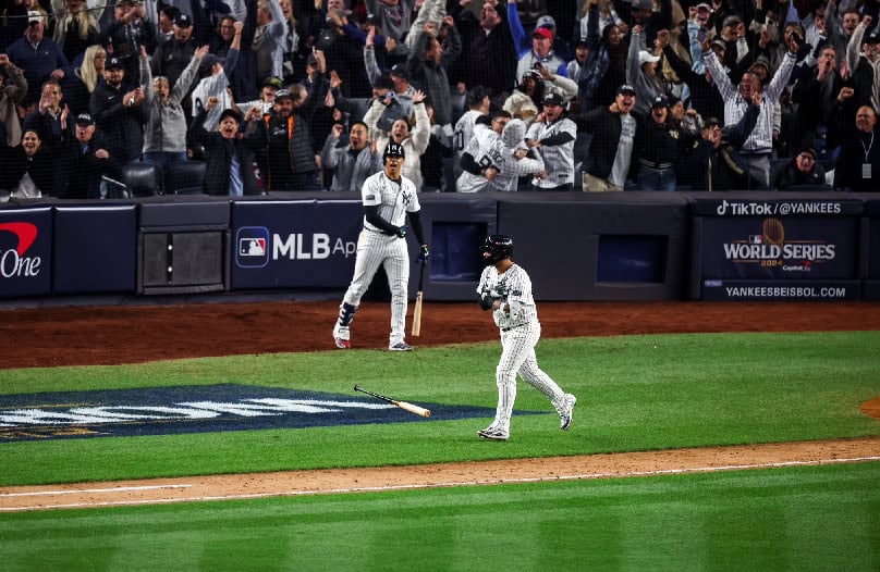 Yankees vetan a aficionados y regalan boletos a joven con cáncer