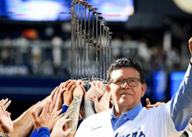 Dodgers tendrán desfile de campeonato el día de cumpleaños de Fernando Valenzuela