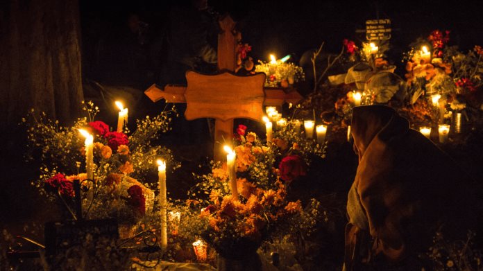 ¿Hay personas que pueden ver gente muerta? Esto dice sacerdote exorcista ¿Hay personas que pueden ver gente muerta? Esto dice sacerdote exorcista