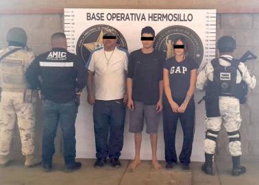 Rescatan a dos niños durante cateo en Hermosillo