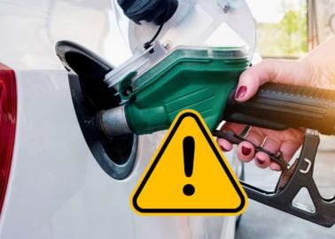 Por esta razón nunca deberías salir de tu auto mientras cargas gasolina