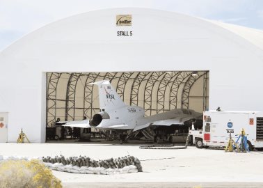 Avión Supersónico X-59 de la NASA enciende su motor y avanza hacia el primer vuelo