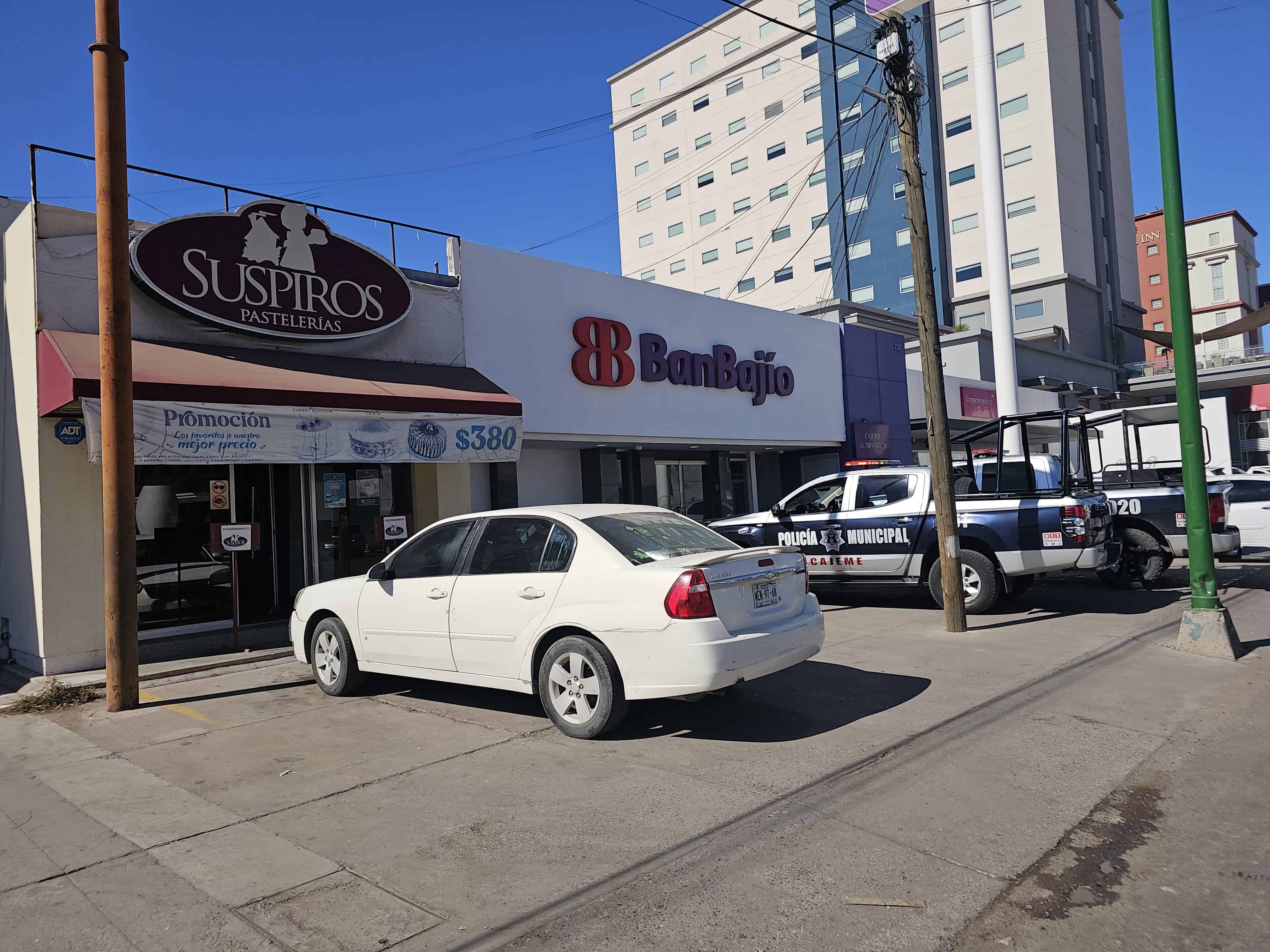 Solitario bandido visita pastelería de Ciudad Obregón