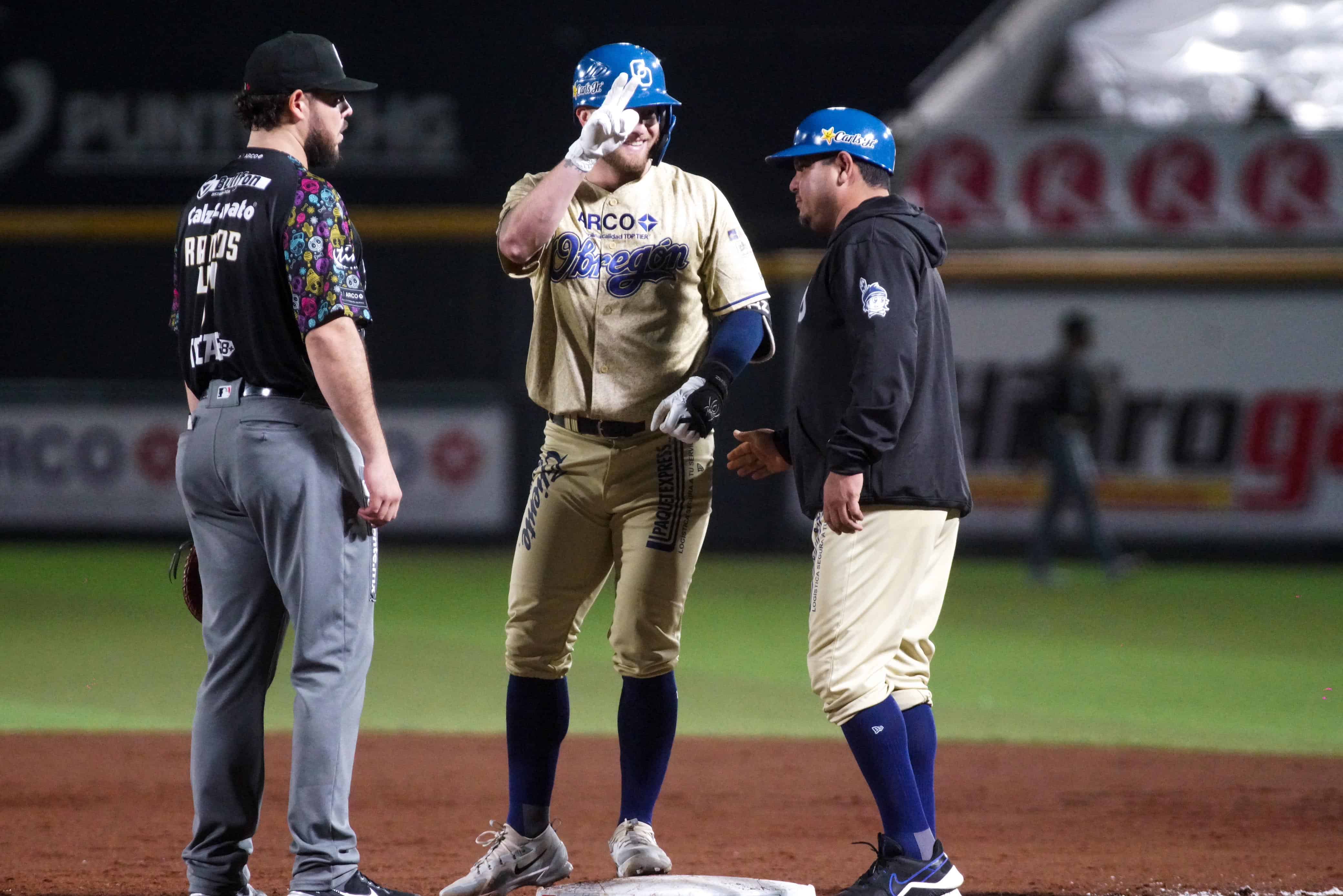 Yaquis pinta de blanco a Algodoneros