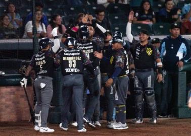 Algodoneros pinta de blanco a Yaquis y se lleva la serie