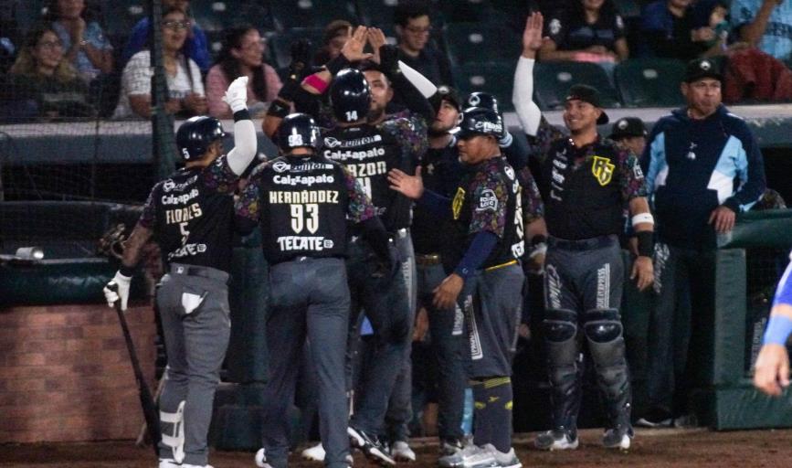 Algodoneros pinta de blanco a Yaquis y se lleva la serie