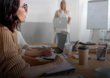 Reducción de jornada laboral a 40 horas: ¿Qué cambios traería los descansos para los trabajadores mexicanos?