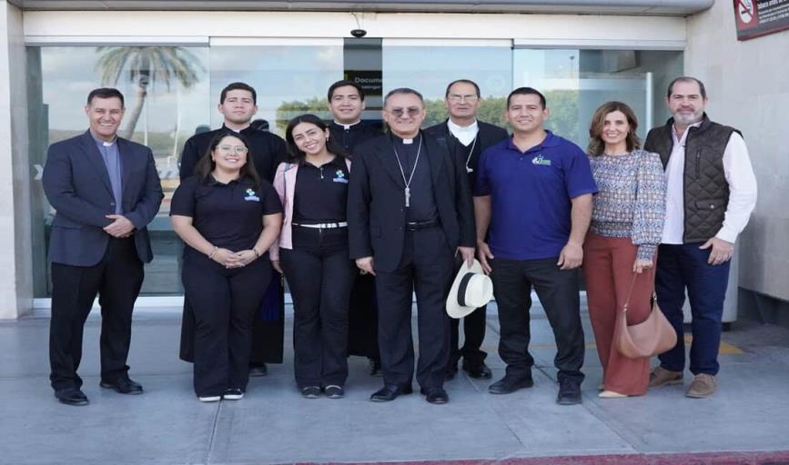 Representante del Papa en México visita Ciudad Obregón