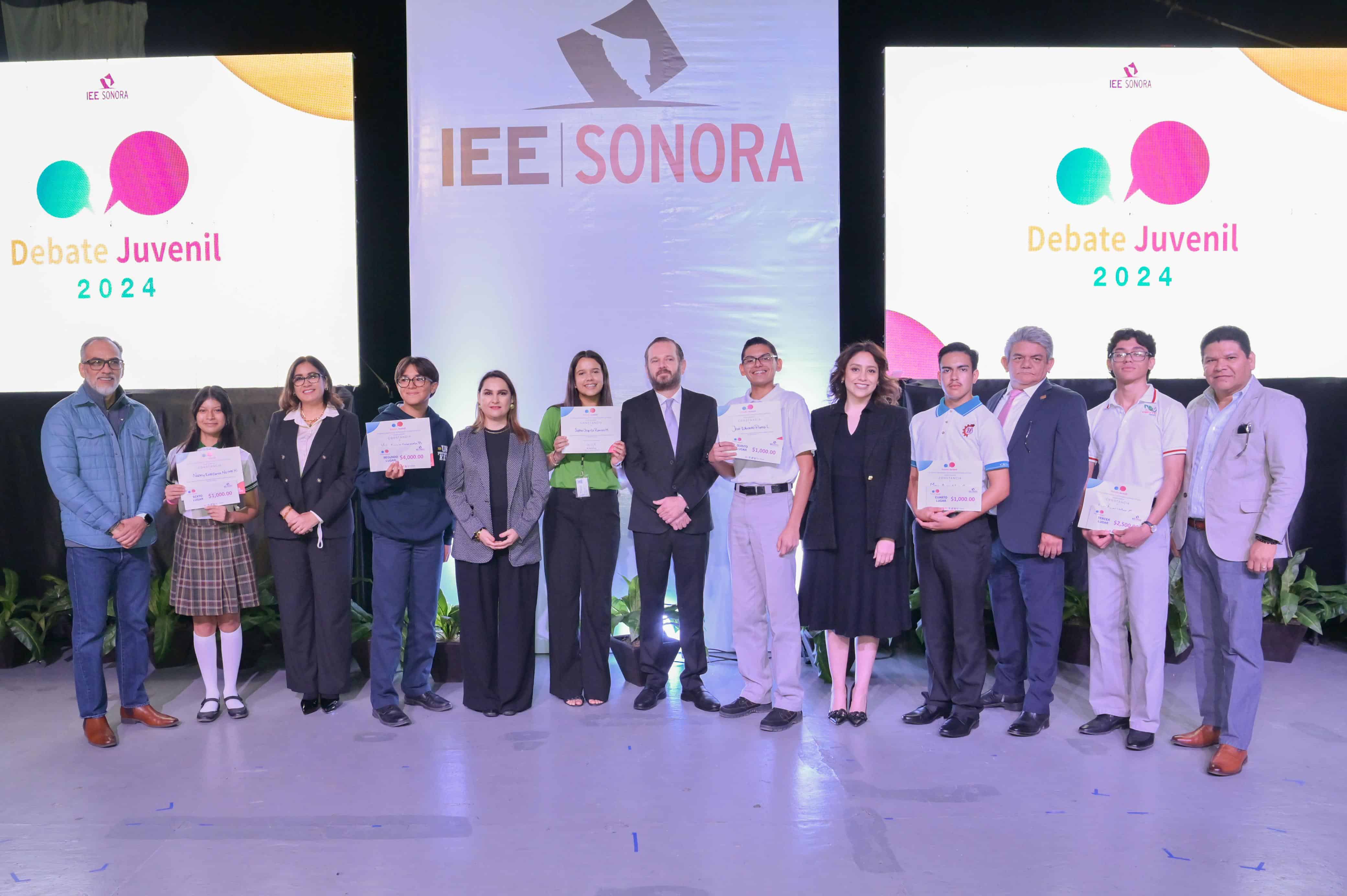 Con gran participación celebra IEE Sonora Debate Juvenil 2024