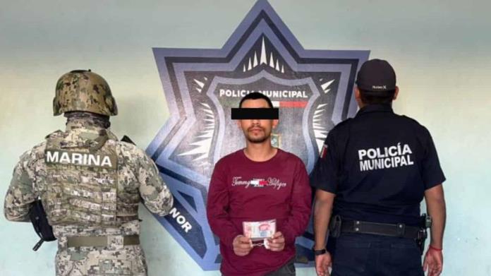 Detienen a presunto ladrón de farmacia en Ciudad Obregón Detienen a presunto ladrón de farmacia en Ciudad Obregón