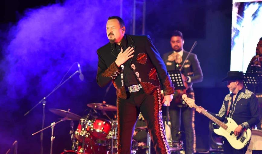 ¿De cuánto es la fortuna de Pepe Aguilar y cómo la consiguió?