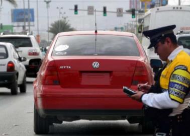 ¿De cuánto es la multa en Sonora por manejar sin placas ni permiso?