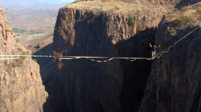 VIDEO | Cañón de la Cruz del Diablo en Sonora: ¿Te atreverías a cruzarlo? VIDEO | Cañón de la Cruz del Diablo en Sonora: ¿Te atreverías a cruzarlo?