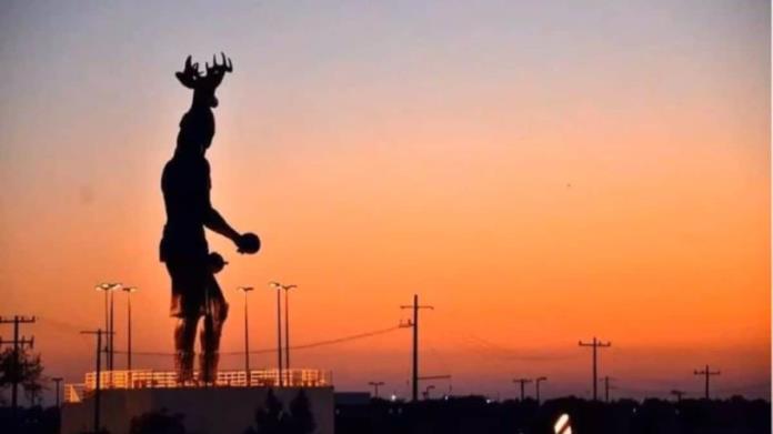 Una de las estatuas más grandes de México se encuentra en Cajeme; ¿cuál es? Una de las estatuas más grandes de México se encuentra en Cajeme; ¿cuál es?