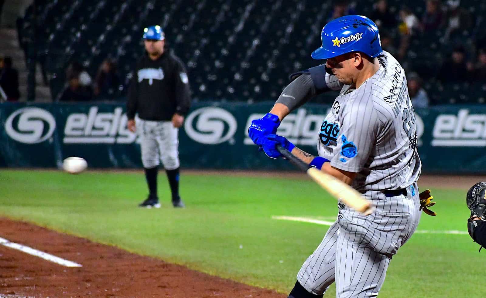 Yaquis apalea a Mazatlán 11-3