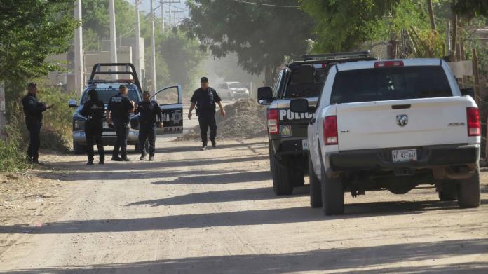 Tipo armado huye tras protagonizar balacera al norte de Ciudad Obregón Tipo armado huye tras protagonizar balacera al norte de Ciudad Obregón