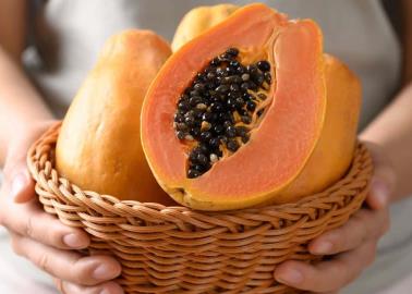 ¿Cuál es el efecto que tiene el consumo de papaya en los riñones?