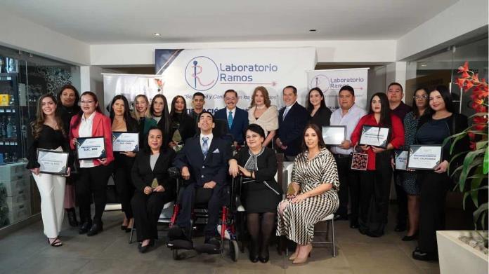Laboratorio Ramos celebra 20 años de estar certificado en ISO 9000 y ahora acreditación "Ema" Laboratorio Ramos celebra 20 años de estar certificado en ISO 9000 y ahora acreditación "Ema"