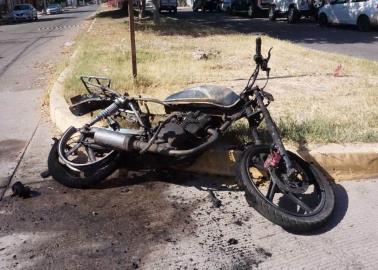 Se incendia motocicleta en Cajeme; conductor sale ileso