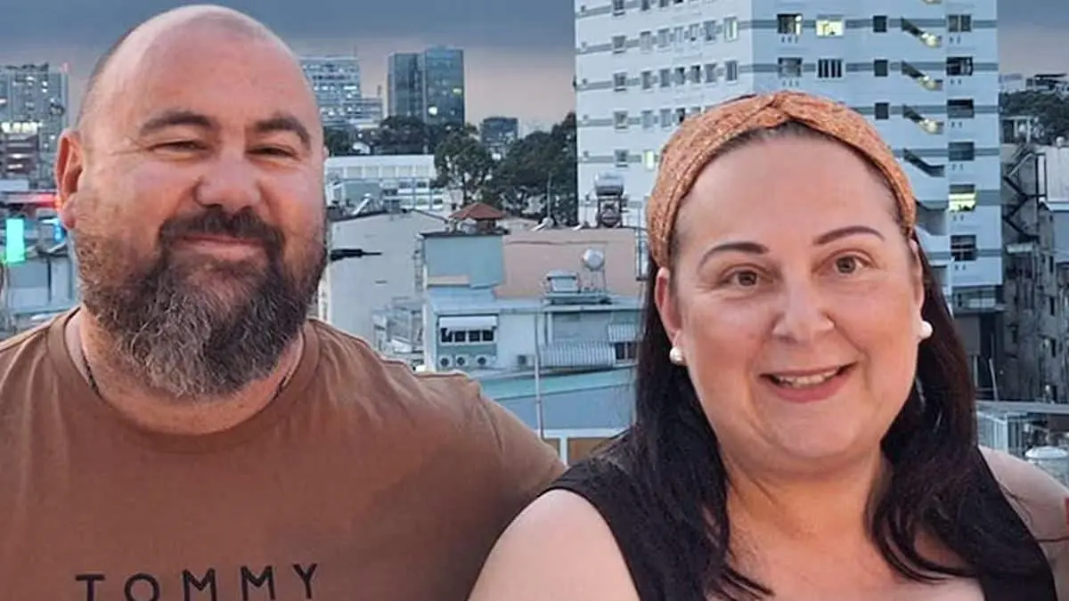 Padres rapaban la cabeza de su hijo para fingir cáncer y pedían dinero