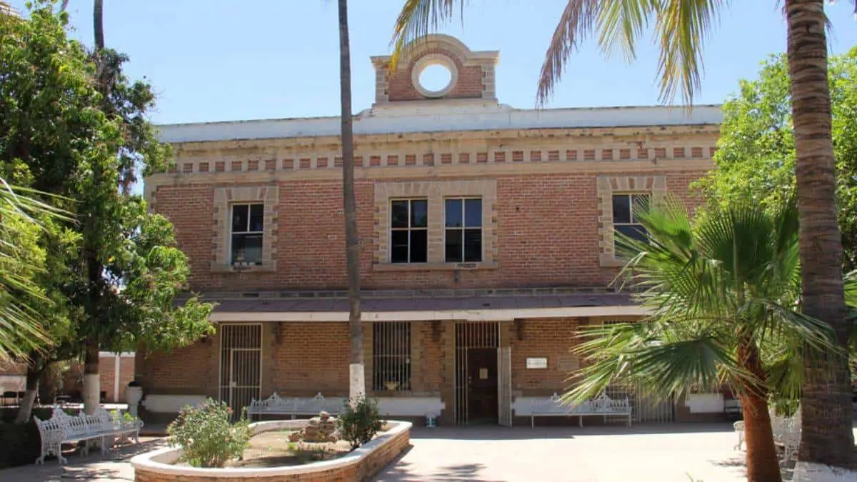 Los edificios de la región del mayo Fuentes: Explore sonora