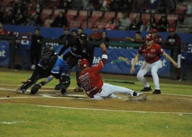 Mayos cae por paliza al abrir serie en casa