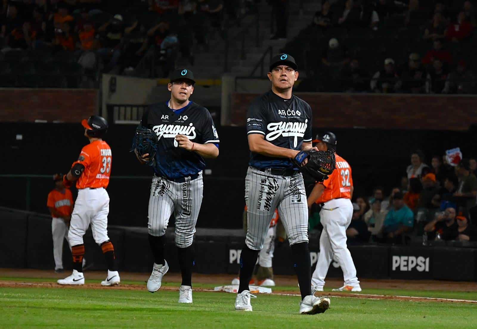 Yaquis visita a Naranjeros al arrancar los playoffs