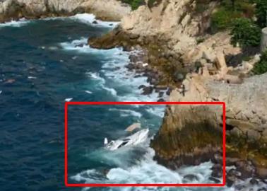 VIDEO | Yate choca contra las rocas y se hunde en Acapulco