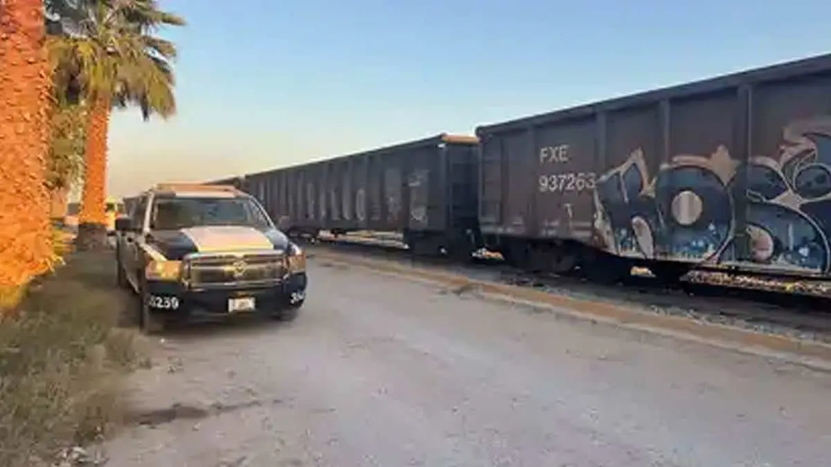 Padre ecuatoriano y su bebé caen de tren en movimiento; pierden la vida