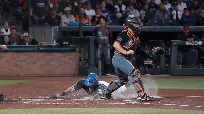 Hermosillo viene de atrás y empata la serie a Yaquis Hermosillo viene de atrás y empata la serie a Yaquis