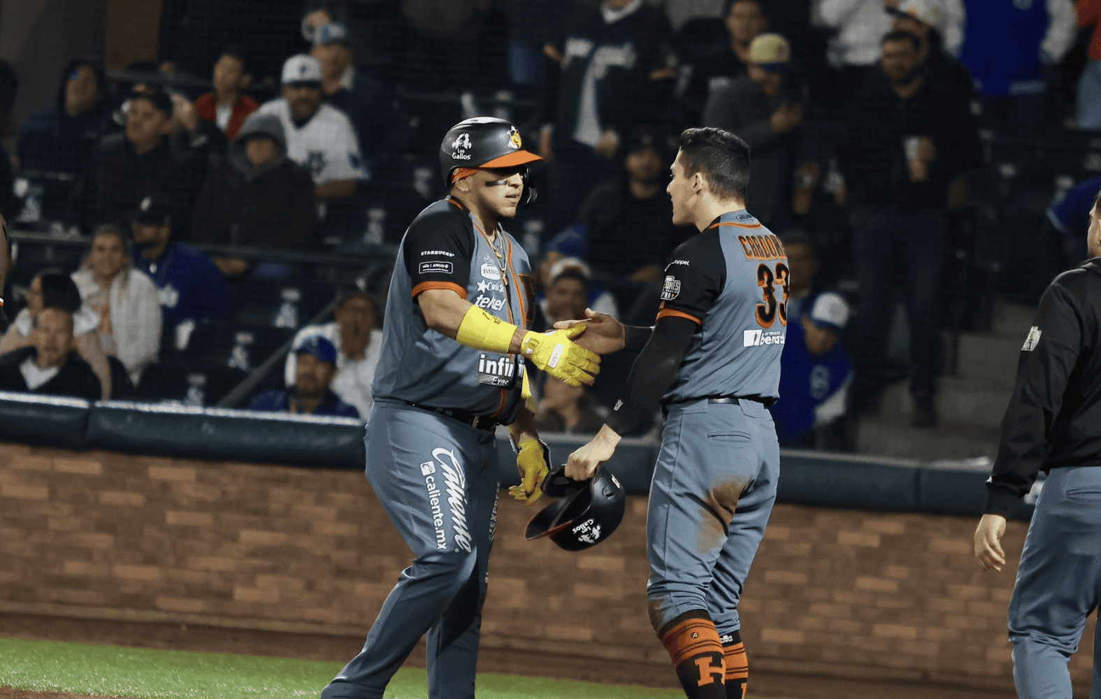 Naranjeros sale con ventaja de Obregón