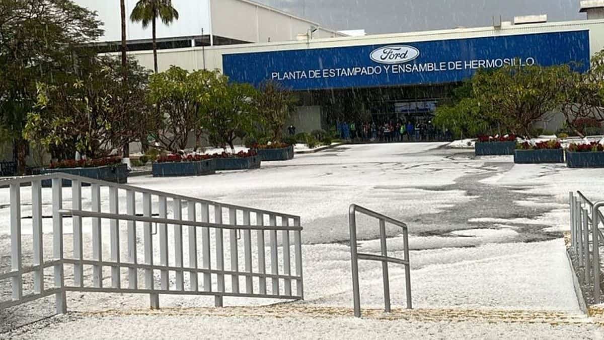 VIDEO | Hermosillo se pinta de blanco con fuerte granizada