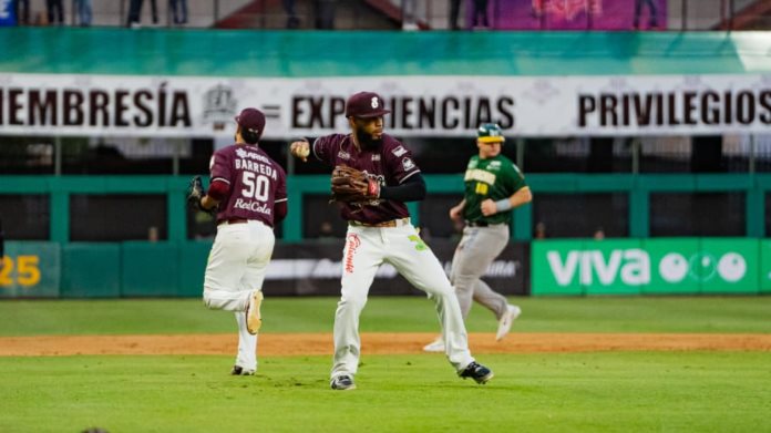 Cañeros sorprende a Tomateros y toma la delantera en la semifinal Cañeros sorprende a Tomateros y toma la delantera en la semifinal