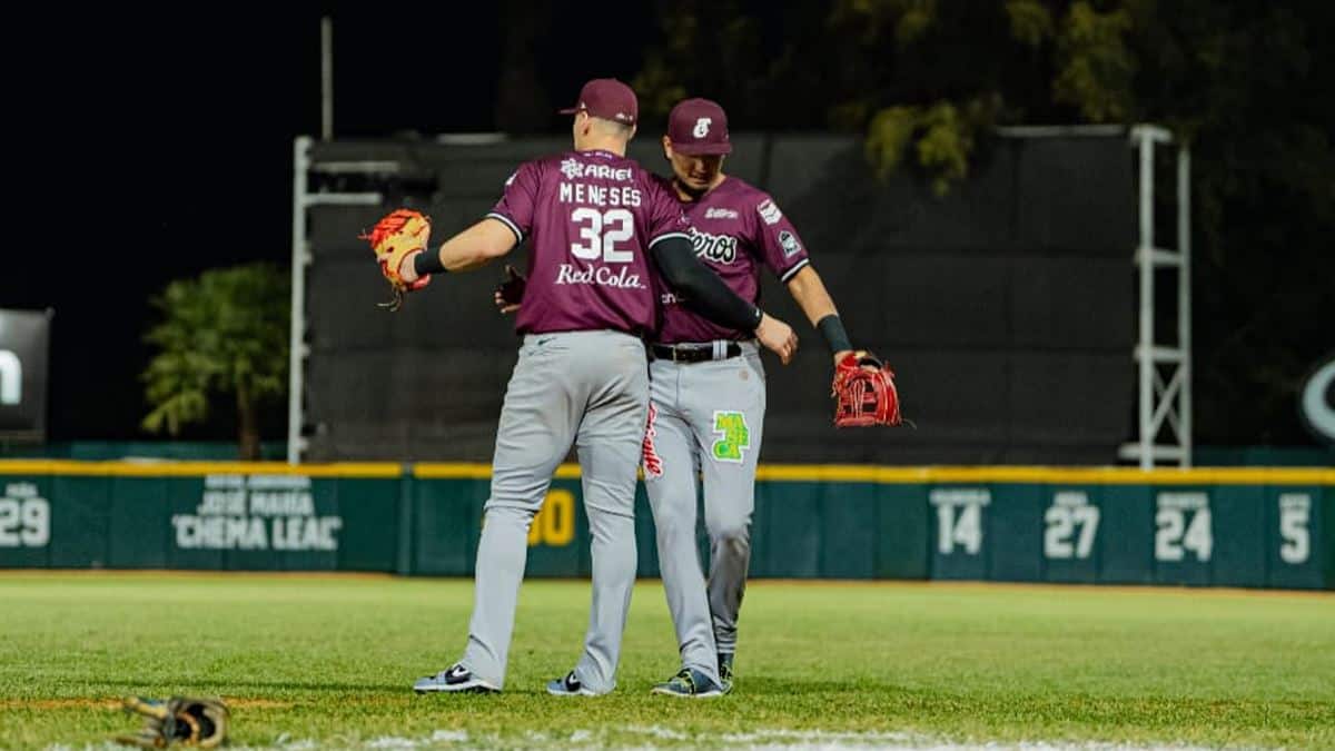 Tomateros de Culiacán triunfa en entradas extra