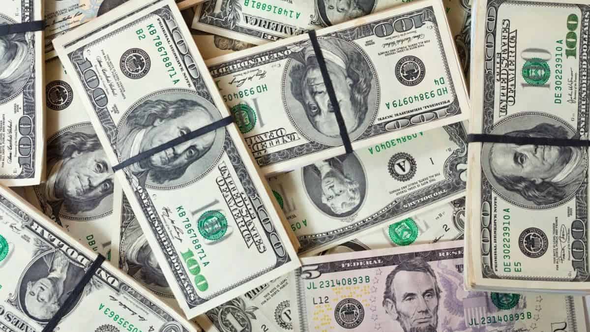 Precio dólar hoy viernes 17 de enero: ¿El peso decae?