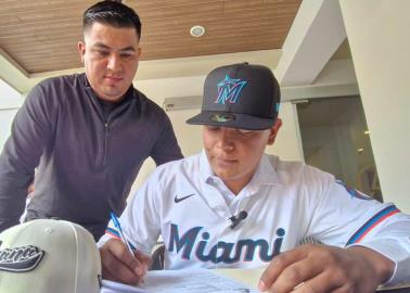 Alumno de Cobach Sonora firma con Marlins de Florida